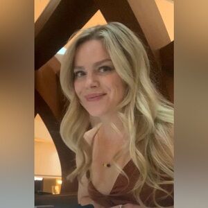 Meet your Posher, SG